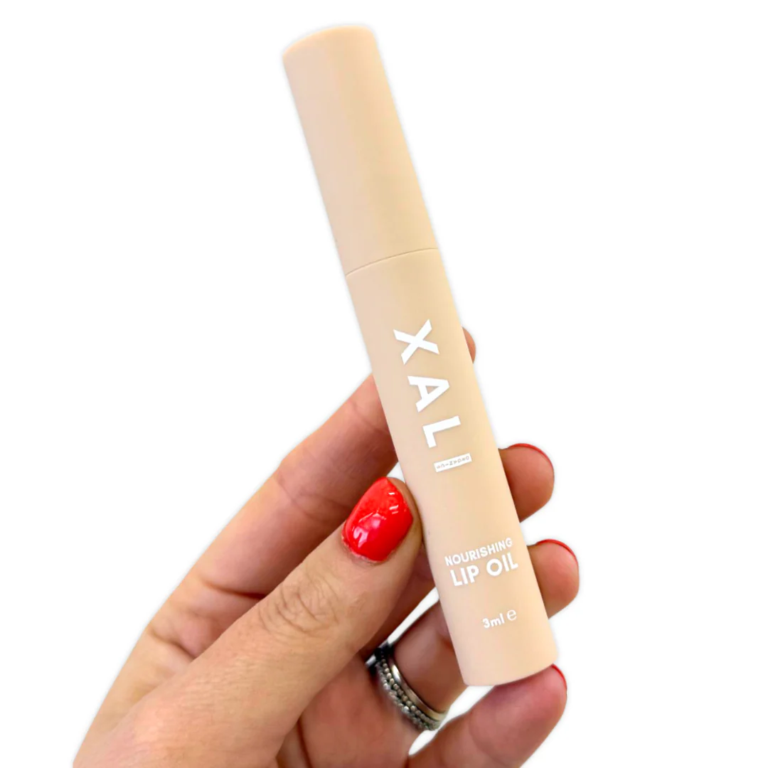 NOURISHING LIP OIL - Image 2